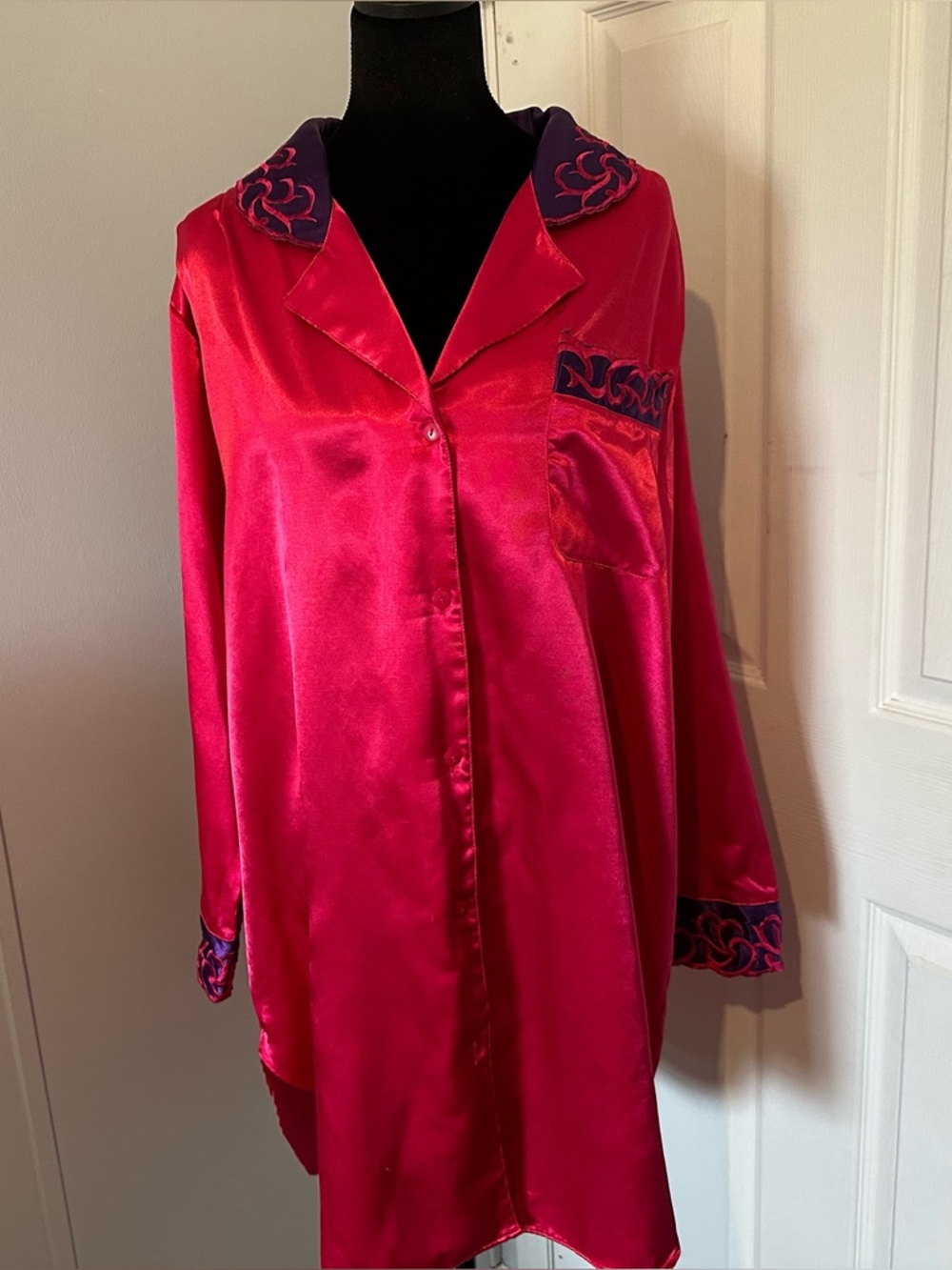 Go Softly Red Satin Button-Front Sleep Shirt with Navy Trim Size M